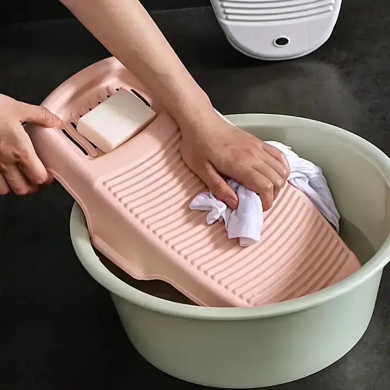 Non-Slip Soap Saver Scrubber Board, Plastic Washboard, Durable Household Cleaning Tool, Ideal for Laundry & Daily Use, Perfect for Clothes Care