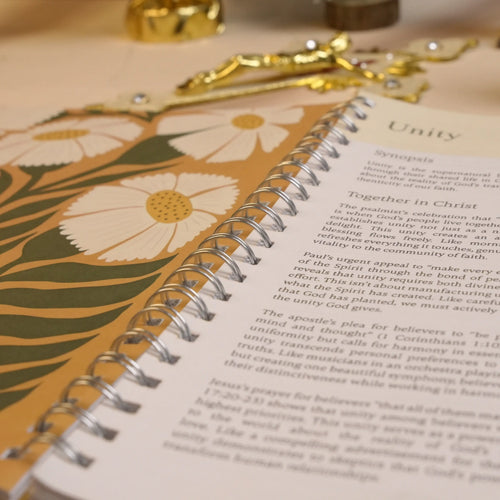 1-Year Bible Study Planner Notebook - Daily Devotional Journal, Spiral Bound Planner, Weekly Scripture & Reflection Journal for Personal Devotion, Faith Gifts 2026 | Office Accessories for Journaling,back to school,back to school haul
