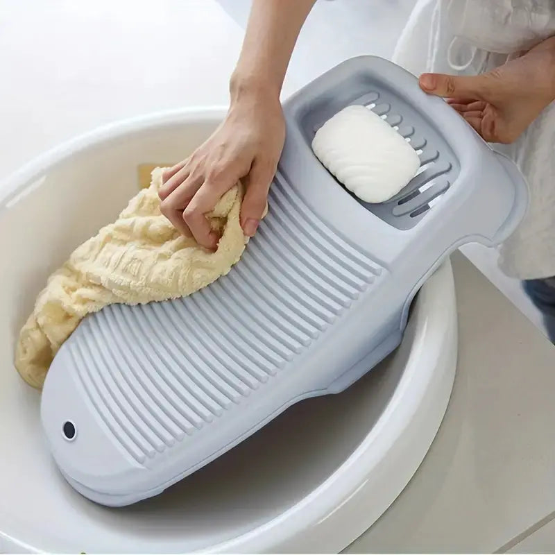 Non-Slip Soap Saver Scrubber Board, Plastic Washboard, Durable Household Cleaning Tool, Ideal for Laundry & Daily Use, Perfect for Clothes Care