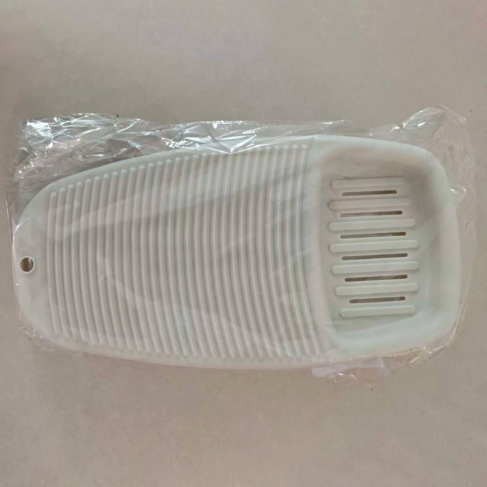 Non-Slip Soap Saver Scrubber Board, Plastic Washboard, Durable Household Cleaning Tool, Ideal for Laundry & Daily Use, Perfect for Clothes Care